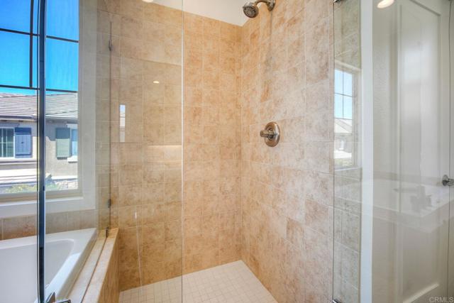 Image 28 of 38 For 10653 Golden Willow  143