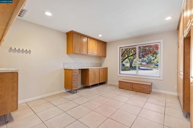 70 Sherburne Hills, Danville CA: https://media.crmls.org/mediaz/2e38888d-386c-4c9c-8ca3-4df020b10b42.jpg