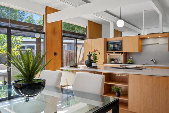 Breakfast Bar & Open Kitchen View