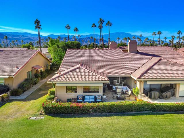 36 Maximo Way, Palm Desert CA: https://media.crmls.org/mediaz/2e391ebd-bc42-49dd-ae5a-e2f9e195c230.jpg
