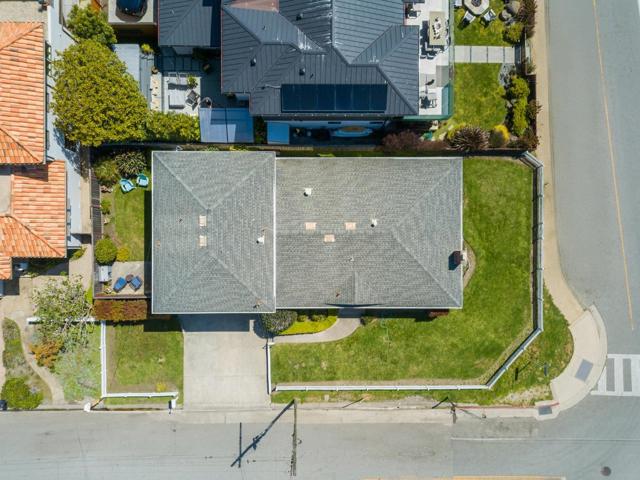 102 32nd Avenue, Santa Cruz CA: https://media.crmls.org/mediaz/2e393911-e273-4866-bae5-05d684f833e0.jpg