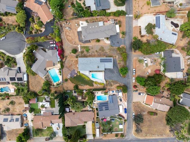 Detail Gallery Image 34 of 45 For 1569 Robyn Rd, Escondido,  CA 92025 - 4 Beds | 2/1 Baths
