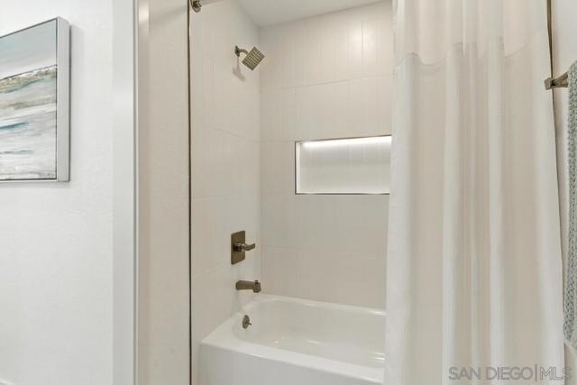 12452 Via Cabezon, San Diego CA: https://media.crmls.org/mediaz/2e39f1ec-d3ae-4145-b0e3-e9870f6f3810.jpg