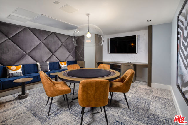 750 S Oxford Avenue, Los Angeles CA: https://media.crmls.org/mediaz/2e3a96a4-916d-4f40-bee9-ff6510895445.jpg