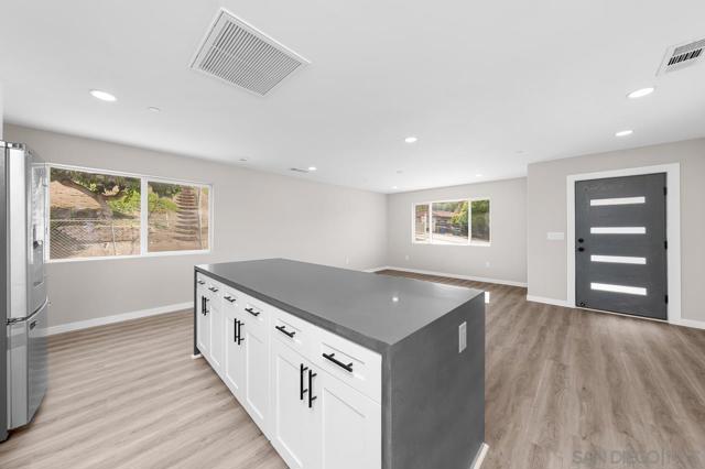 3335 37 S Barcelona St., Spring Valley CA: https://media.crmls.org/mediaz/2e3ac91c-88c3-4307-afb7-a1a9eda00655.jpg