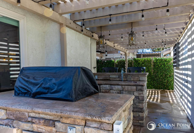 5197 Teton Lane, Ventura CA: https://media.crmls.org/mediaz/2e3b2da8-7edc-4fc9-bfd8-7cca3468b077.jpg