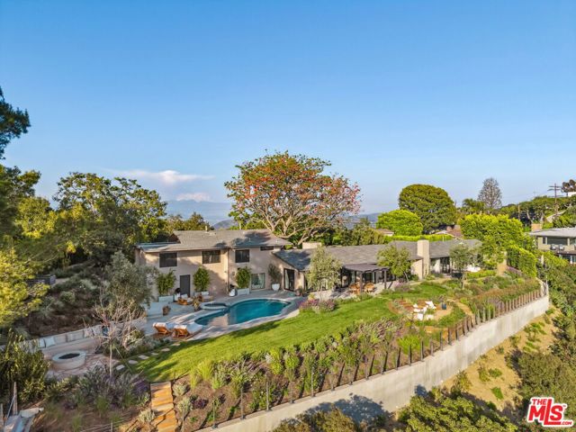 7840 Torreyson Drive, Los Angeles CA: https://media.crmls.org/mediaz/2e3b68e2-58c6-4fa7-a29e-5cb4e3656deb.jpg