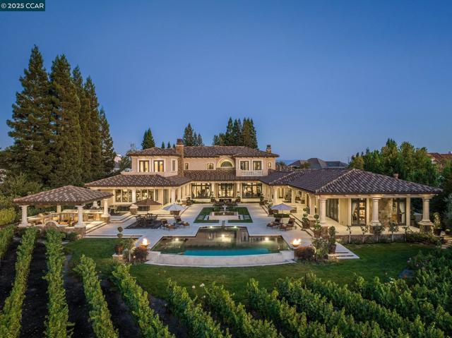 940 Eagle Ridge Dr, Danville CA: https://media.crmls.org/mediaz/2e3b9f7c-ed73-424f-af40-ecdff95d2f02.jpg