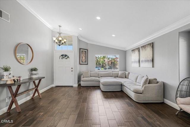 Detail Gallery Image 7 of 51 For 1129 1st St, Fillmore,  CA 93015 - 4 Beds | 2 Baths