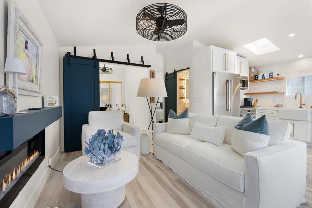 37 El Paseo Street, Newport Beach CA: https://media.crmls.org/mediaz/2e3c6140-2251-4043-8821-8cfbe9fbd139.jpg