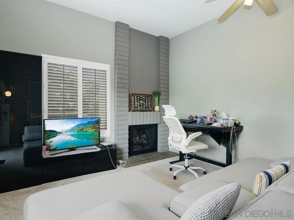 MLS #250019710SD img 21