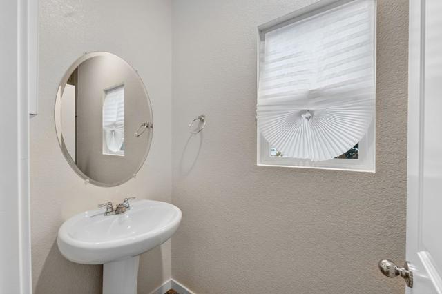 6707 Oakum Way, Stockton CA: https://media.crmls.org/mediaz/2e3df8c1-d3d0-4ac3-a50f-f6d11a9a39ee.jpg