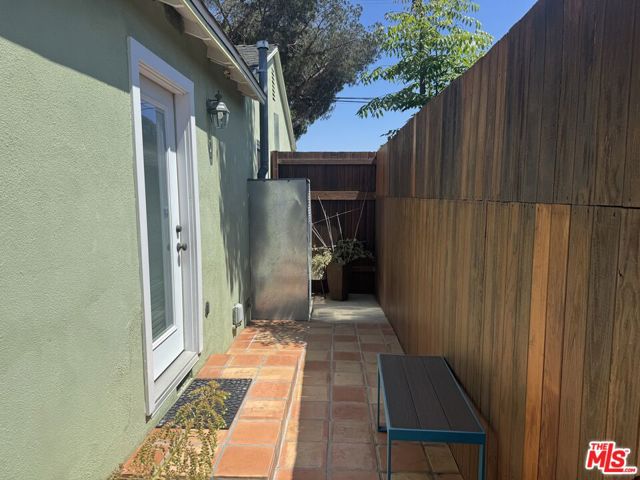 11533 National Boulevard, Los Angeles CA: https://media.crmls.org/mediaz/2e3ead1e-d3f0-42ea-8b91-ac0431882162.jpg