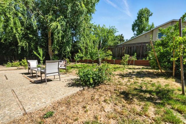 5241 Felicia Avenue, Livermore CA: https://media.crmls.org/mediaz/2e3f4337-3dc9-49c8-ba9f-1850675fcec7.jpg