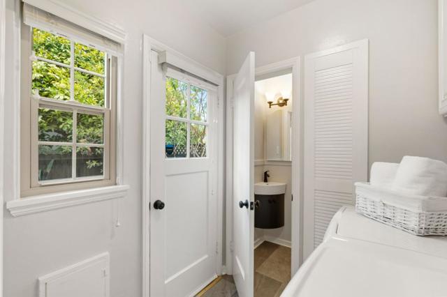 796 Willborough, Burlingame CA: https://media.crmls.org/mediaz/2e401c1d-bf1e-40e6-b8b0-3c70feefe609.jpg