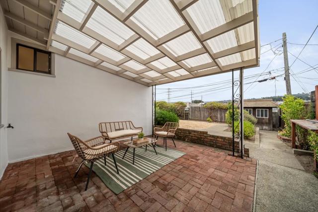 1293 Baywood Avenue, South San Francisco CA: https://media.crmls.org/mediaz/2e4060d4-fe5d-41d1-84d7-e5ba6da02250.jpg