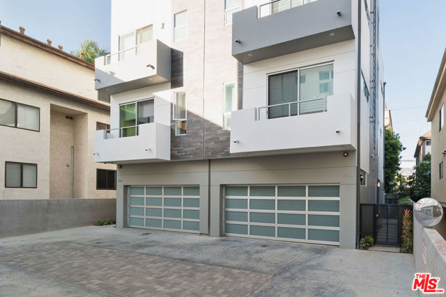 1752 Stoner Avenue, Los Angeles CA: https://media.crmls.org/mediaz/2e40c441-944b-43a3-adf2-594ea3c8019f.jpg