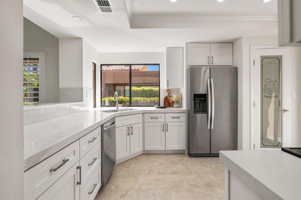 MLS #219136289DA image #8