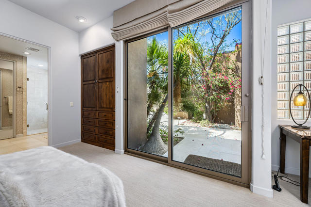 810 Shadow Vista, Palm Desert, CA 92260