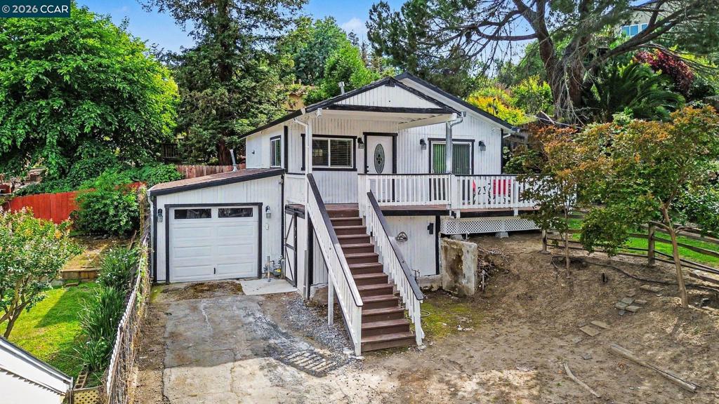 2165 James St