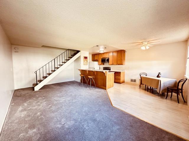 922 Ponselle Lane, Capitola CA: https://media.crmls.org/mediaz/2e44645d-2ef8-4037-9b7f-598af41507e4.jpg