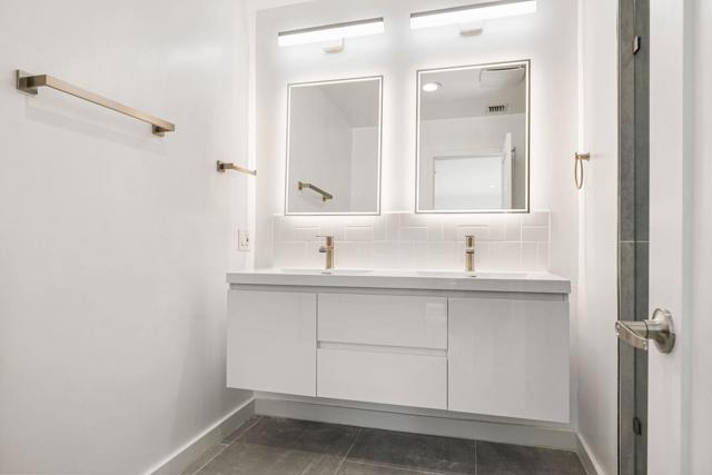 280 S Avenida Caballeros, Palm Springs CA: https://media.crmls.org/mediaz/2e44876c-9bba-4ff0-93c6-86990eda4ab0.jpg
