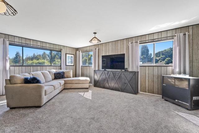 500 Valencia School Road, Aptos CA: https://media.crmls.org/mediaz/2e45784a-9a7b-4147-9202-df09c5d762ec.jpg