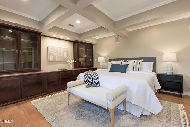 423 Lakeview Road, Pasadena CA: https://media.crmls.org/mediaz/2e45e72b-20eb-45bf-acf3-4849045e6adb.jpg