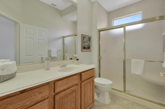 35925 Rosemont Drive, Palm Desert CA: https://media.crmls.org/mediaz/2e47fdbd-8c6e-4cc6-9ff3-0154360025b1.jpg