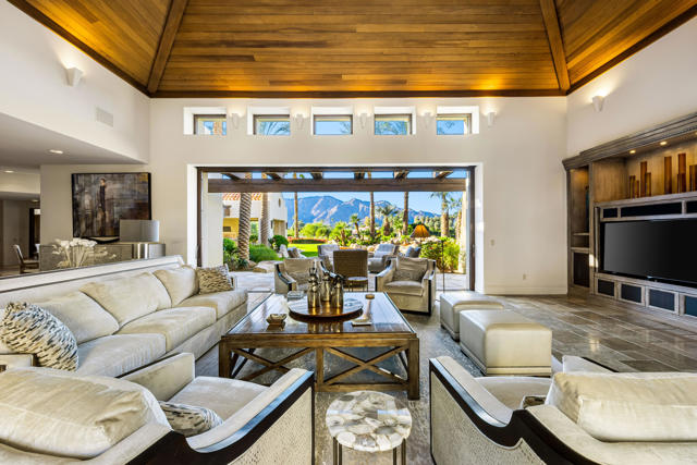 78653 Peerless Place, La Quinta CA: https://media.crmls.org/mediaz/2e48cd13-8c4d-4f4b-82be-bd72375257c5.jpg