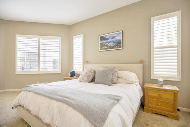 371 Tomahawk Drive, Palm Desert CA: https://media.crmls.org/mediaz/2e48db54-e326-4823-be5d-4bc34e0b6939.jpg