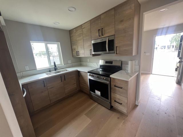 1021 D Street, Ramona CA: https://media.crmls.org/mediaz/2e48e1d3-5bca-45a7-9150-c65ca1df1bac.jpg