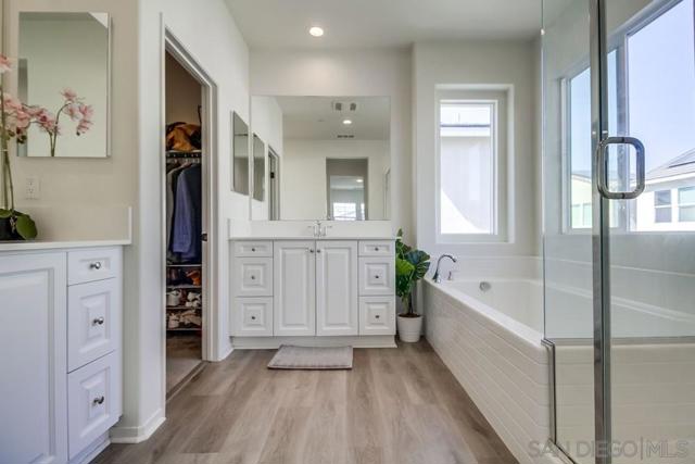 1225 Camino Avalon, Chula Vista CA: https://media.crmls.org/mediaz/2e48f32d-a5ae-40b6-933f-7cce13ae85f3.jpg