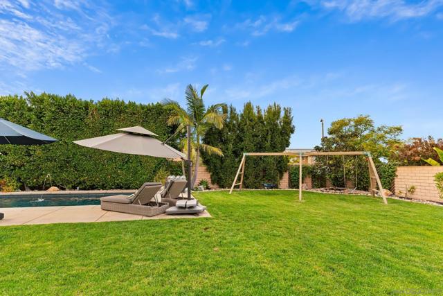 15740 Bacara Ct, San Diego CA: https://media.crmls.org/mediaz/2e493266-ffbb-412b-b7e1-e8ad0679e24b.jpg