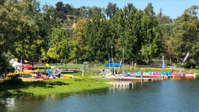 182 Cuesta De Los Gatos, Los Gatos CA: https://media.crmls.org/mediaz/2e4a3a7e-59cd-45da-aea1-83baffac0f3d.jpg