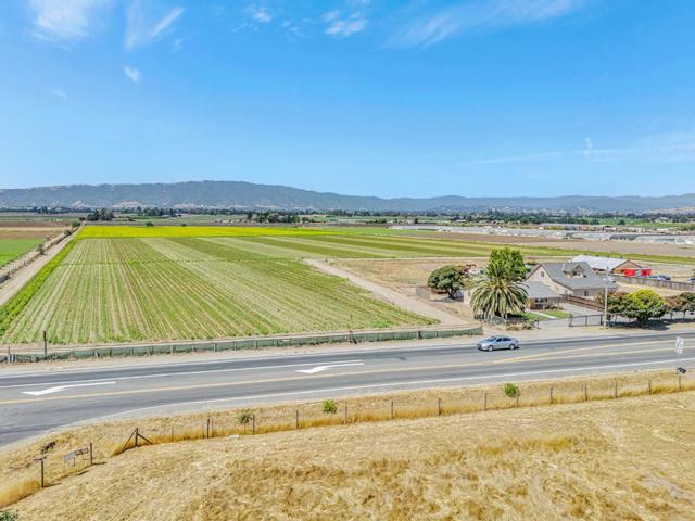 2718 Ferguson Road, Gilroy CA: https://media.crmls.org/mediaz/2e4ab0dd-a793-4721-8ff7-736a3d875e20.jpg