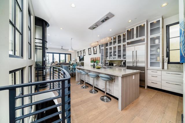 Image 4 of 43 For 907 S Tremont Street