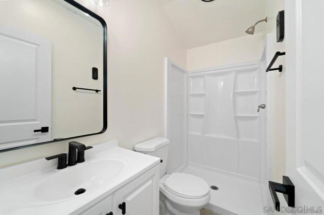 Image 33 of 53 For 1846 Klauber Ave
