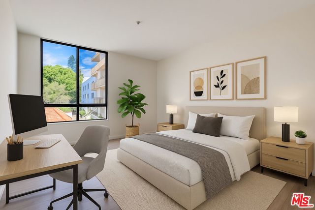 7320 Hawthorn Avenue, Los Angeles CA: https://media.crmls.org/mediaz/2e4d4066-05ce-4b03-a37c-bab746499618.jpg