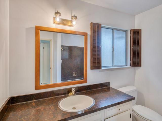 15 Pinehill Way, Monterey CA: https://media.crmls.org/mediaz/2e4e037c-0749-4279-be95-466172cab43d.jpg