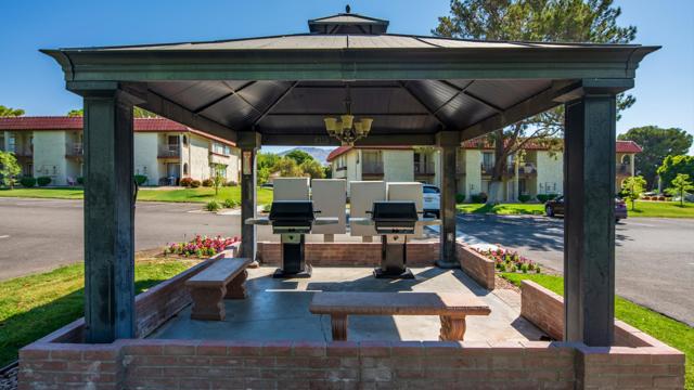 Image 15 of 17 For 64291 Spyglass Avenue 11