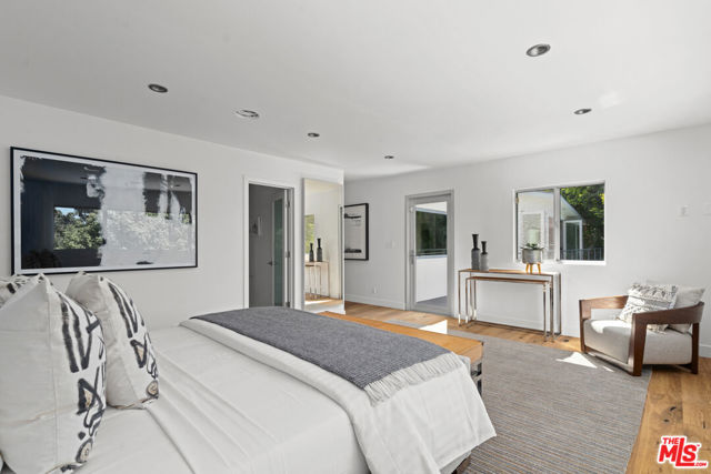 7470 Woodrow Wilson Drive, Los Angeles CA: https://media.crmls.org/mediaz/2e4f58f1-2625-4335-9afe-a5a6d4a121fc.jpg