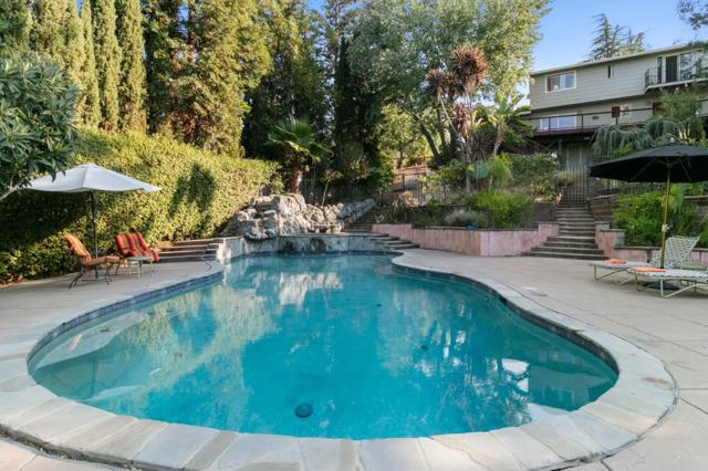 878 Hillcrest Drive, Redwood City CA: https://media.crmls.org/mediaz/2e5268ef-9b64-4cc9-b9c6-900a3af478db.jpg