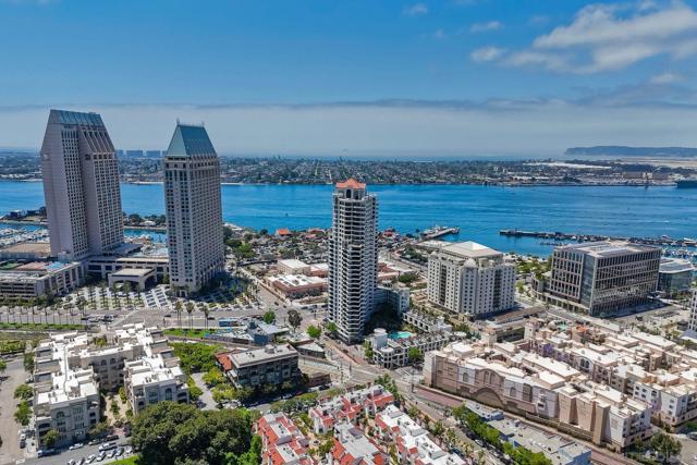 700 W Harbor Dr, San Diego CA: https://media.crmls.org/mediaz/2e544b50-979e-4d39-8d0a-4f6f3d506941.jpg