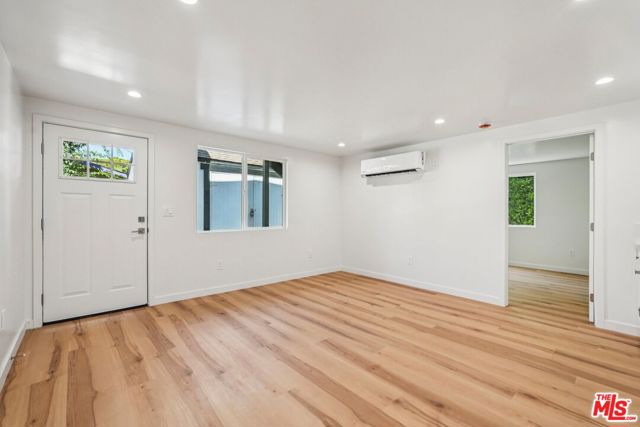 2922 8th Avenue, Los Angeles CA: https://media.crmls.org/mediaz/2e55c0a4-0fcd-4d89-ade3-debd1f40d186.jpg