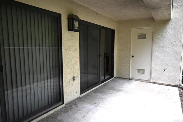 3160 Arroyo Vista, Carlsbad CA: https://media.crmls.org/mediaz/2e566308-4bd0-4011-b1d3-4851cee84285.jpg