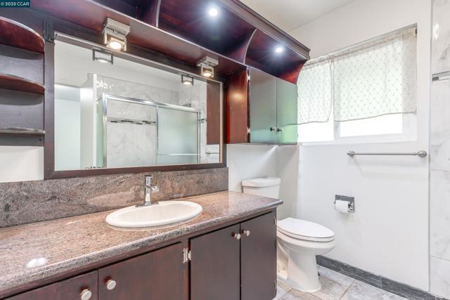 2345 Paloma Ct, Pinole CA: https://media.crmls.org/mediaz/2e57bb53-5798-46c6-b731-17a226a51ad0.jpg