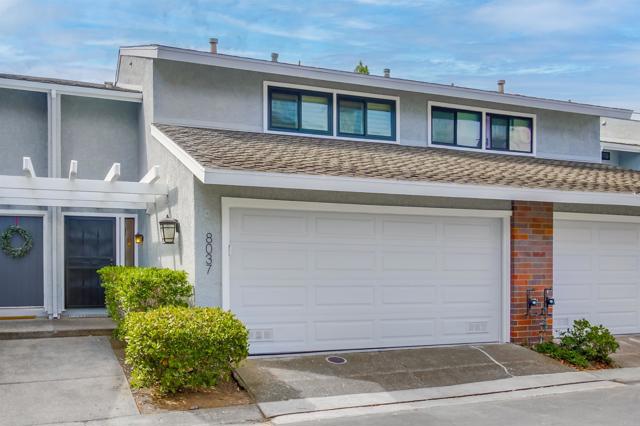 8037 Caminito Mallorca, La Jolla CA: https://media.crmls.org/mediaz/2e57f1ef-a054-40a3-9be9-f7fd82204adf.jpg