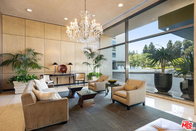 2220 Avenue Of The Stars, Los Angeles CA: https://media.crmls.org/mediaz/2e588095-4f05-45b8-9083-8d0e9585cab4.jpg