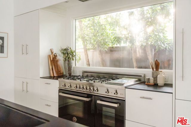 4128 Baywood Street, Los Angeles CA: https://media.crmls.org/mediaz/2e5933b1-7f09-4fa3-ae9b-e355e7c50542.jpg